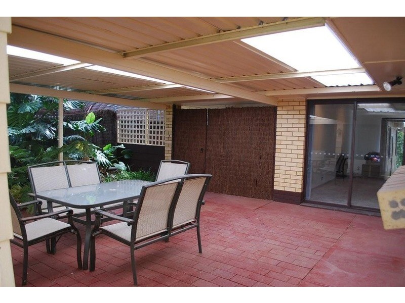 37 Lynlee Crescent, Huntfield Heights SA 5163