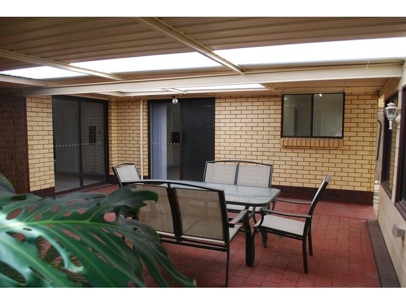 37 Lynlee Crescent, Huntfield Heights SA 5163