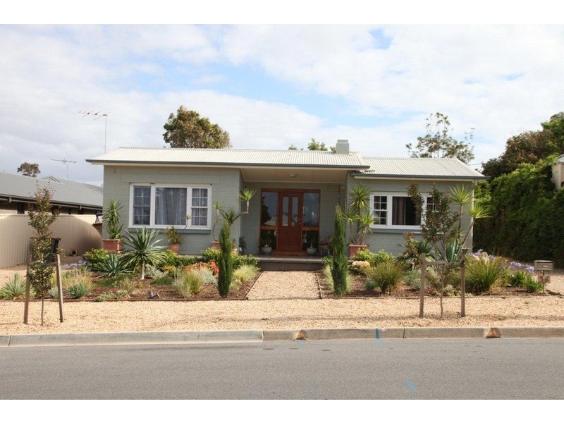 36 Fenton Avenue, Christies Beach SA 5165