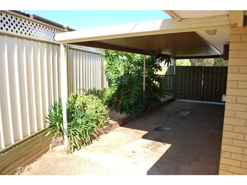 33 Midhurst Avenue, Christie Downs SA 5164