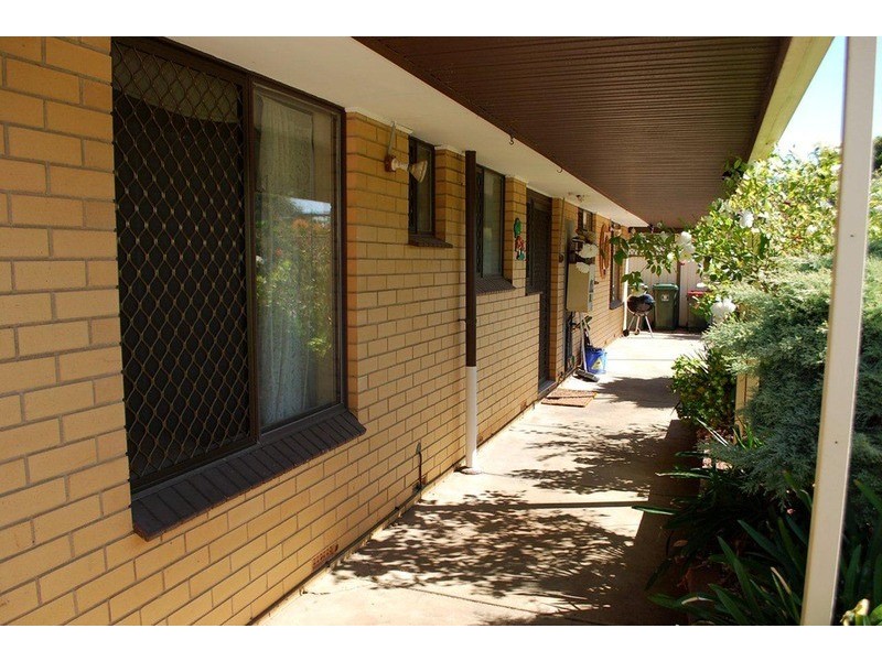 33 Midhurst Avenue, Christie Downs SA 5164