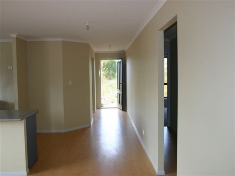 8 Light Place, Mount Compass SA 5210