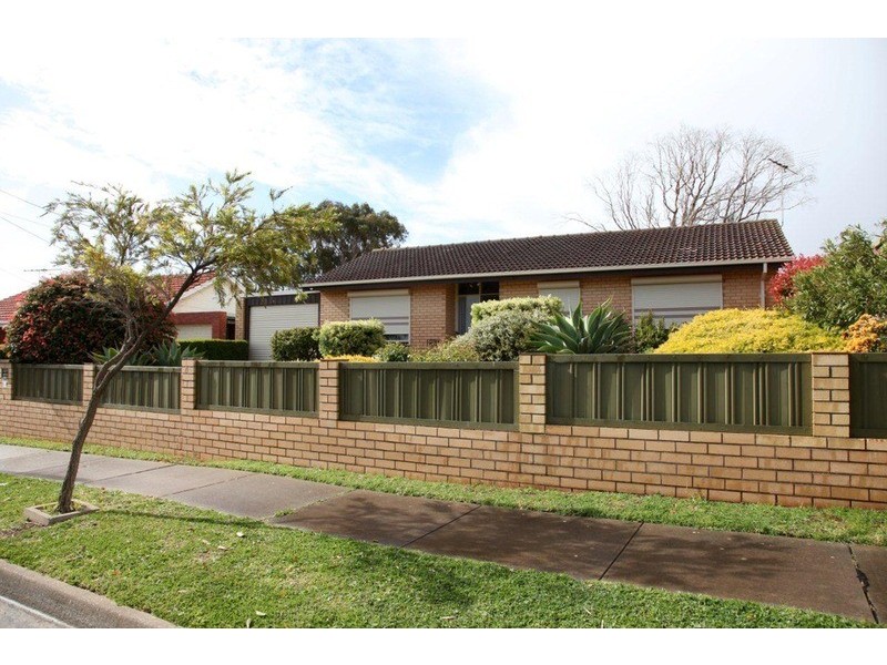 7 Tooma Street, O’sullivan Beach SA 5166