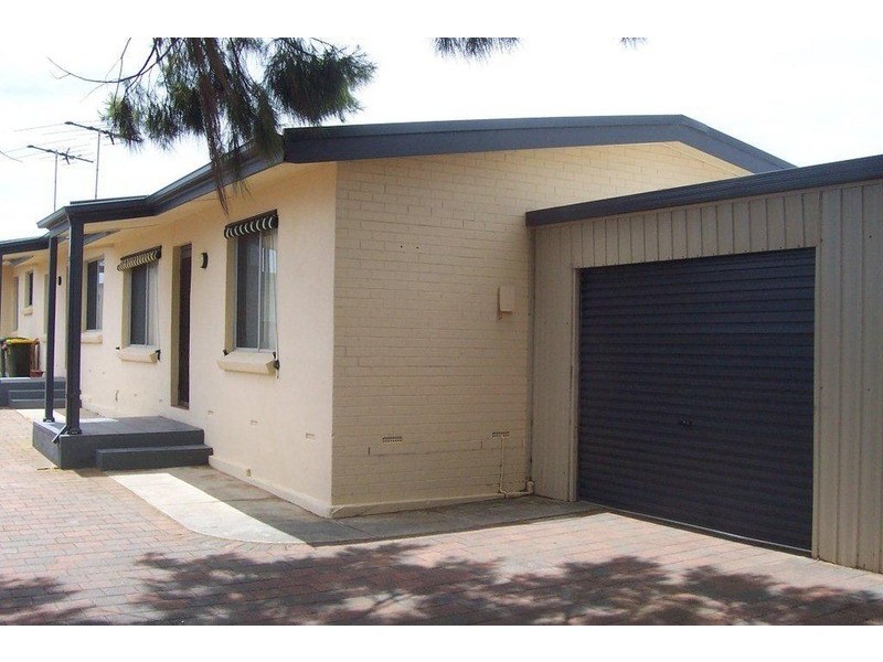 3/4 Saltash Avenue, Christies Beach SA 5165