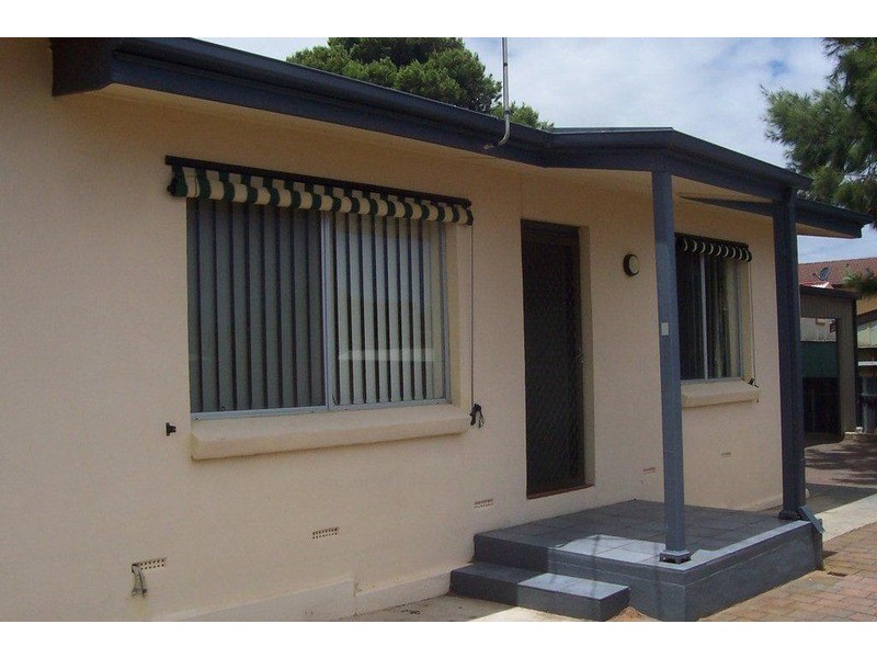 3/4 Saltash Avenue, Christies Beach SA 5165