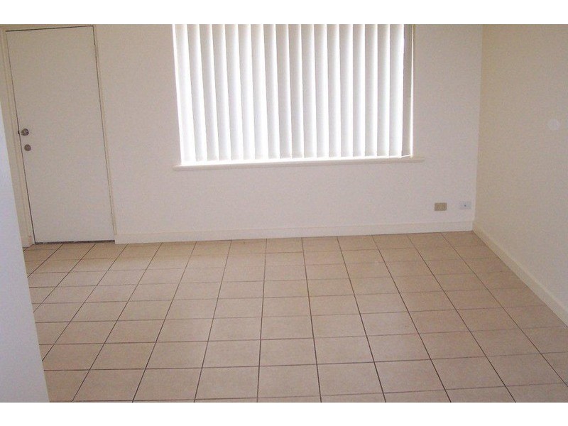 3/4 Saltash Avenue, Christies Beach SA 5165