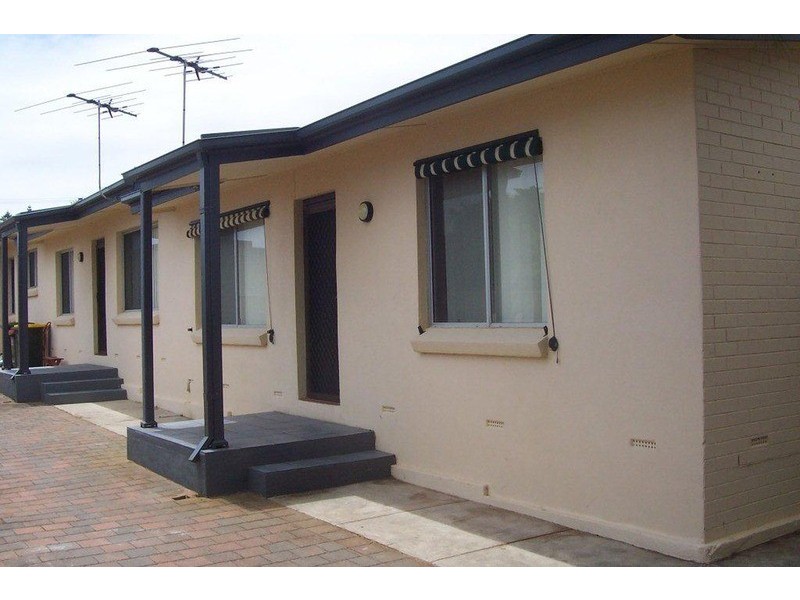 3/4 Saltash Avenue, Christies Beach SA 5165