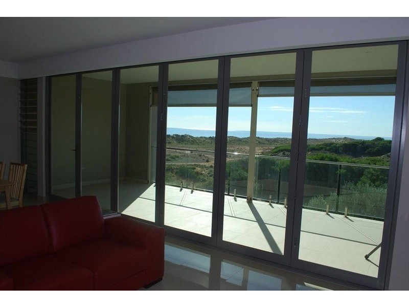 2/49-51 Macquarie Street, Moana SA 5169