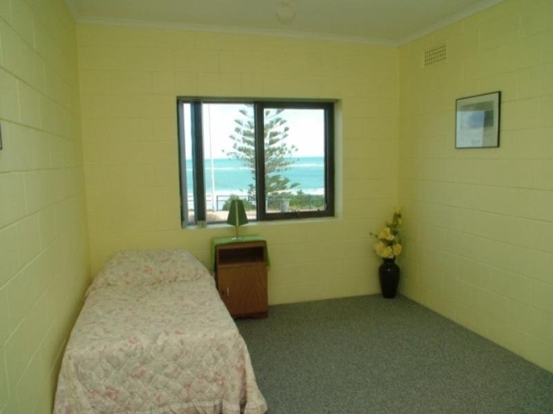 1/32 Esplanade, Christies Beach SA 5165