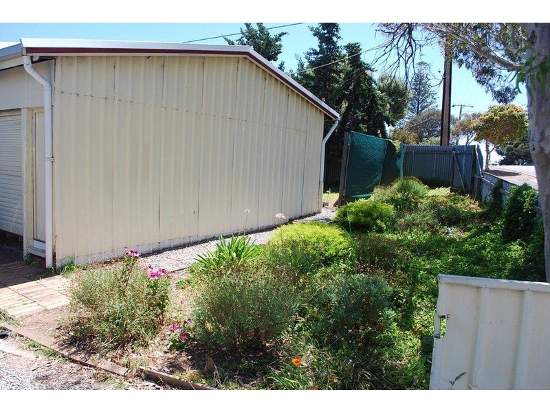 17 Roy Terrace, Christies Beach SA 5165