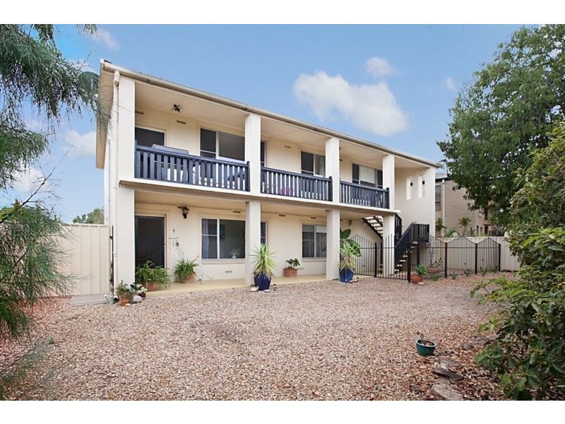 5 First Avenue, Moana SA 5169