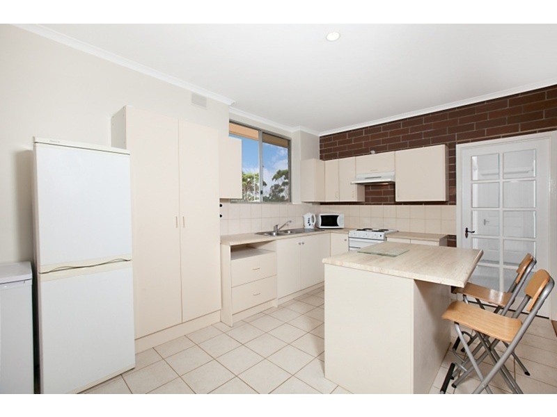 5 First Avenue, Moana SA 5169