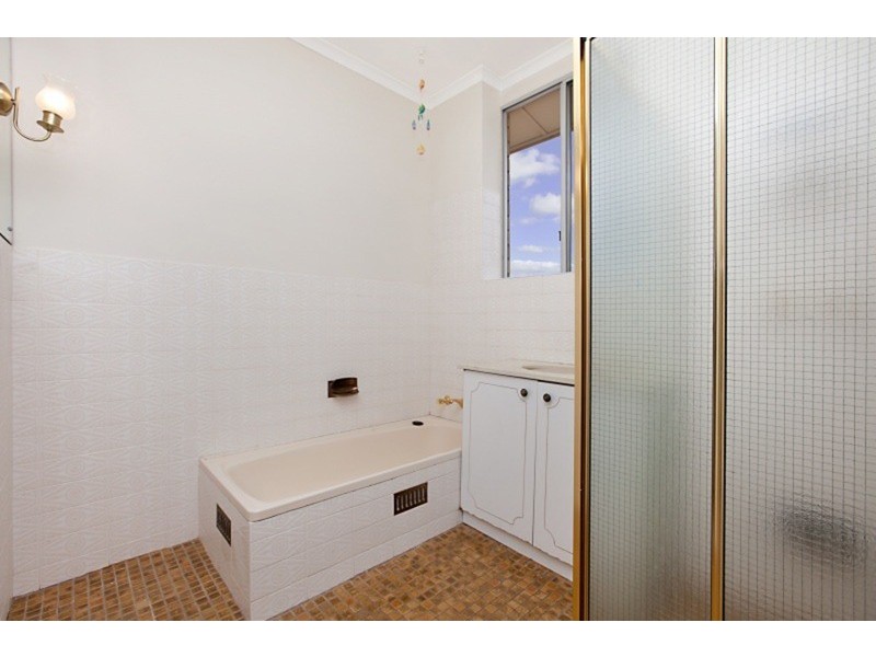 5 First Avenue, Moana SA 5169