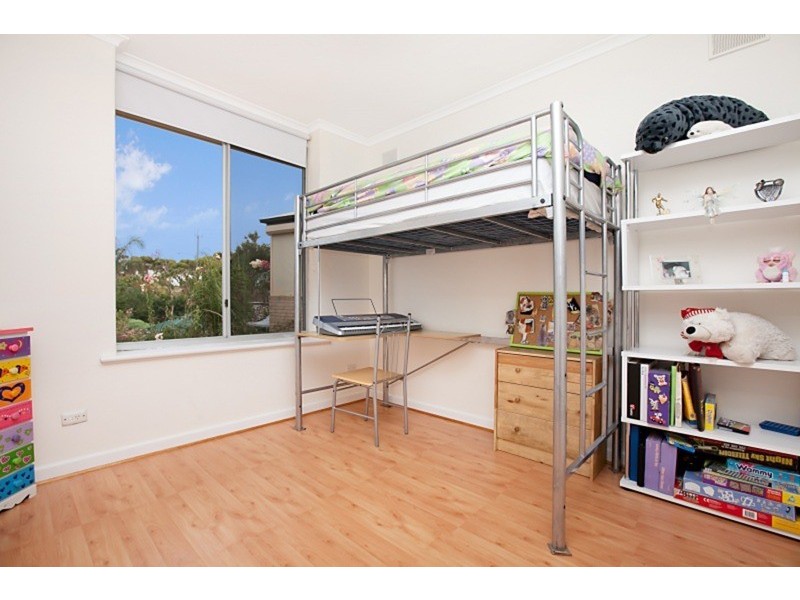 5 First Avenue, Moana SA 5169