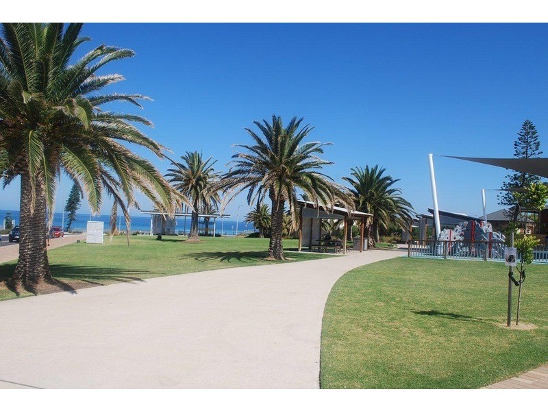 6 Grundy Terrace, Christies Beach SA 5165
