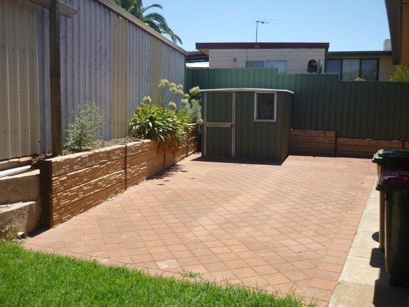 15 Saphire Road, Morphett Vale SA 5162