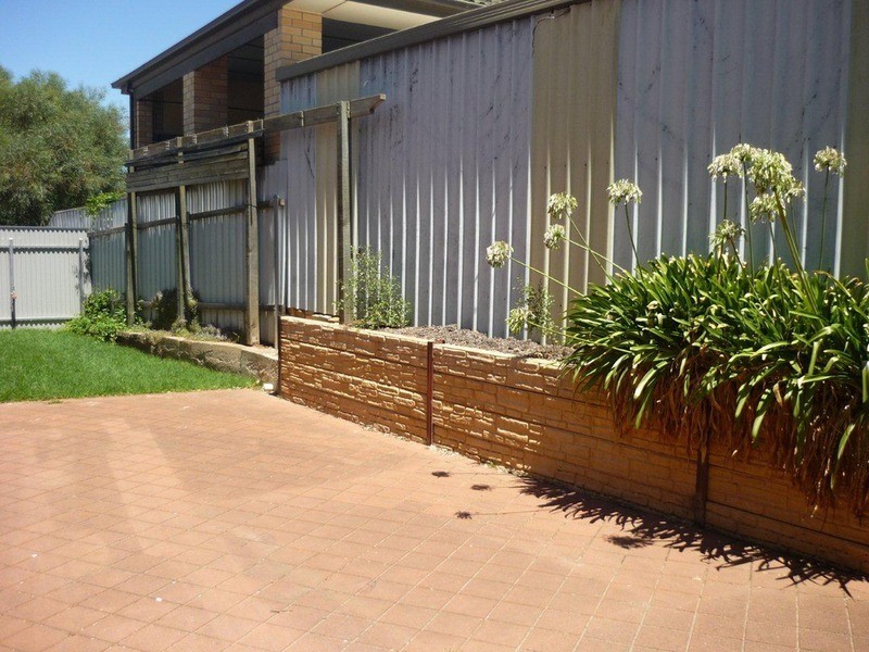 15 Saphire Road, Morphett Vale SA 5162