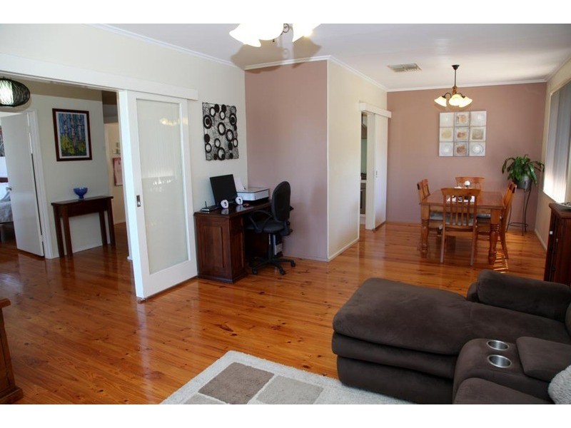 11 Sedunary Road, Morphett Vale SA 5162