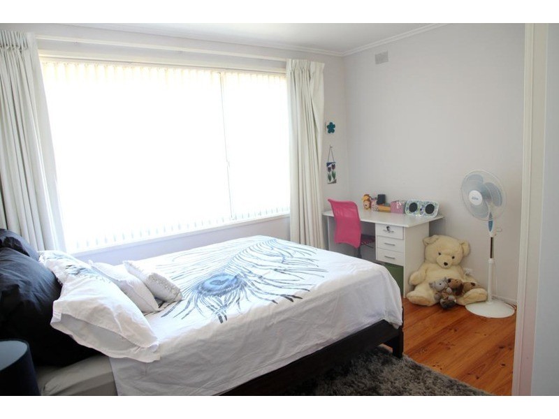 11 Sedunary Road, Morphett Vale SA 5162