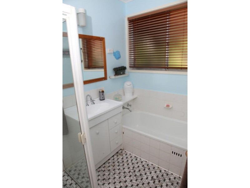 11 Sedunary Road, Morphett Vale SA 5162