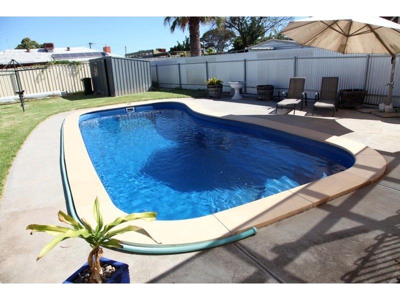 30 Kwinana Crescent, Port Noarlunga South SA 5167
