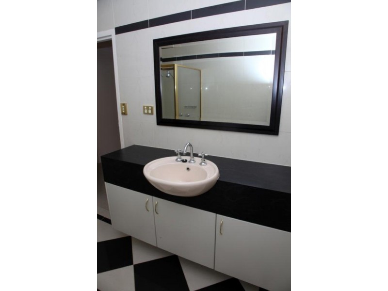 30 Kwinana Crescent, Port Noarlunga South SA 5167