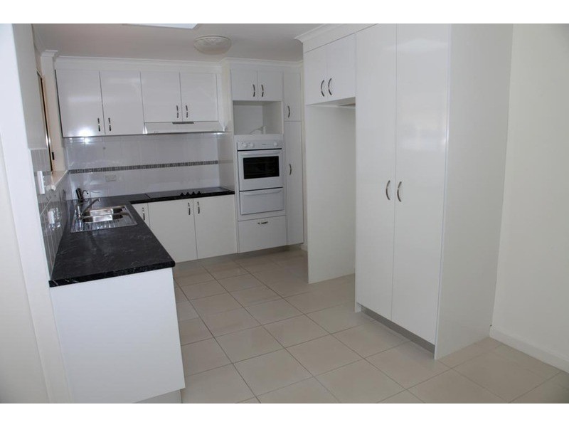 30 Kwinana Crescent, Port Noarlunga South SA 5167