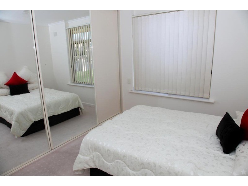 30 Kwinana Crescent, Port Noarlunga South SA 5167