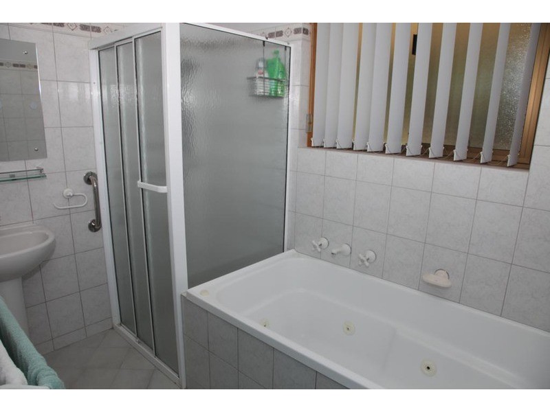 31 Carolyn Avenue, Morphett Vale SA 5162