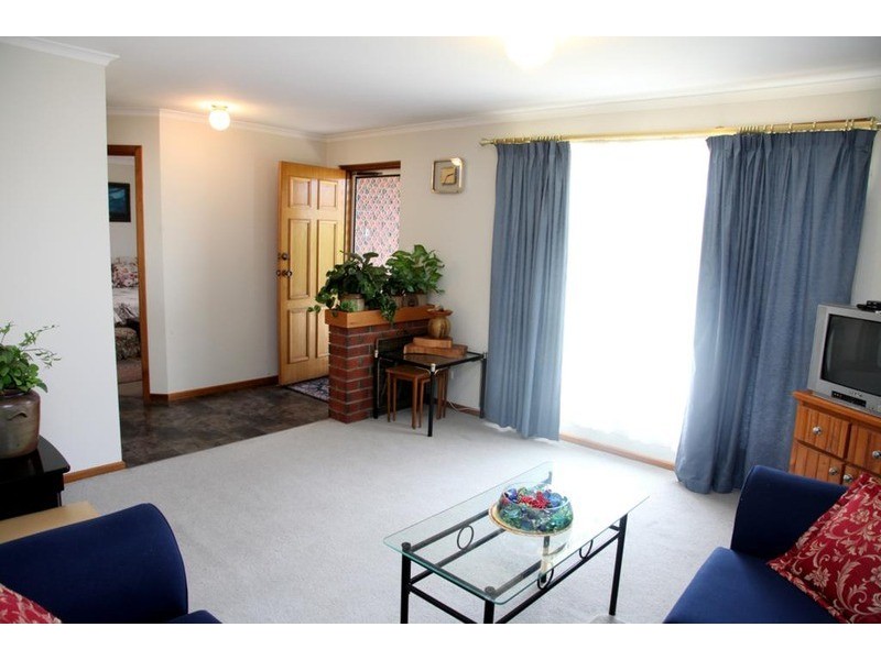 38 Clearwater Crescent, Seaford Rise SA 5169