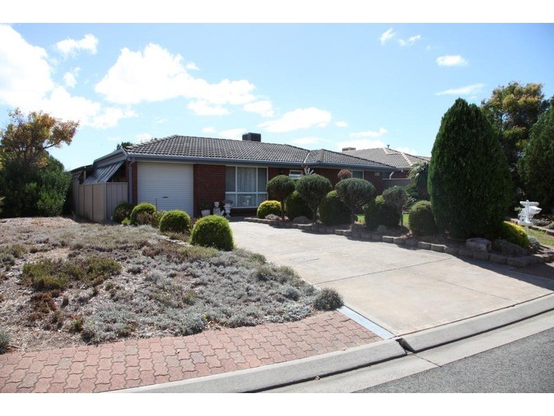 38 Clearwater Crescent, Seaford Rise SA 5169