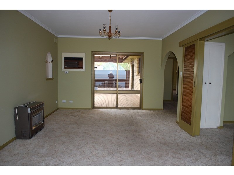 3 Mentone Parade, O’sullivan Beach SA 5166