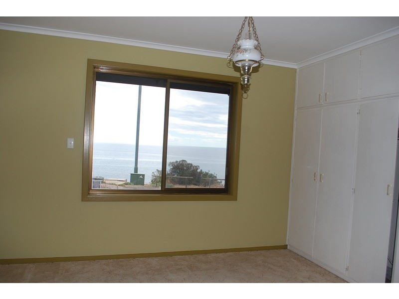 3 Mentone Parade, O’sullivan Beach SA 5166