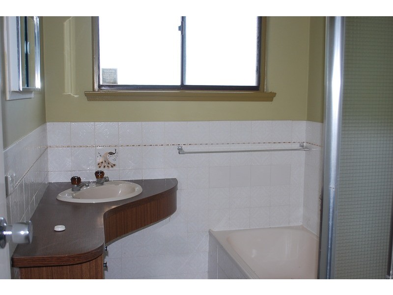 3 Mentone Parade, O’sullivan Beach SA 5166