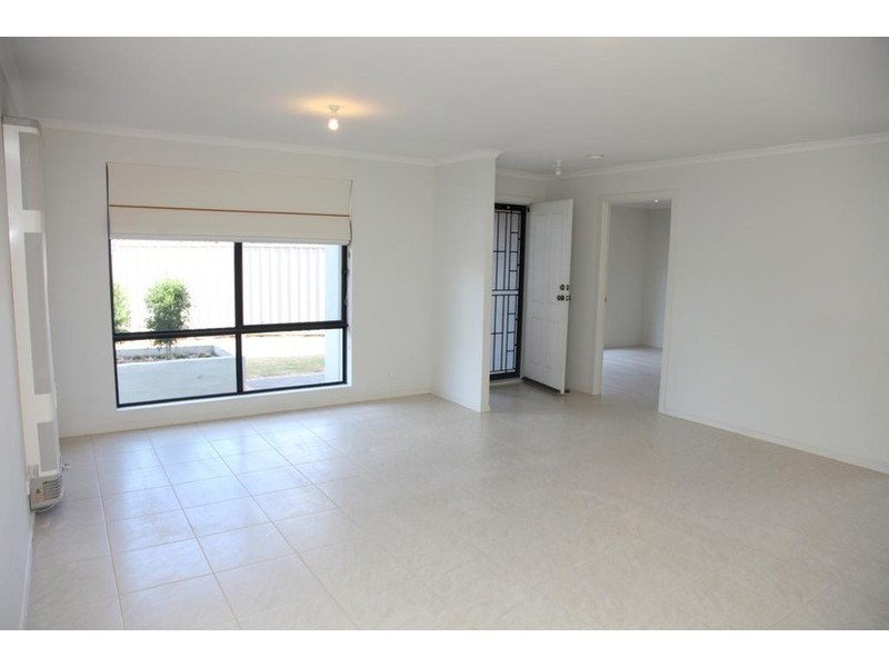 9 Hartland Avenue, Christie Downs SA 5164