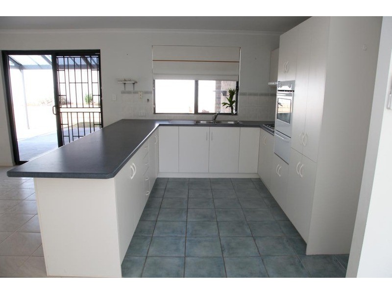 9 Hartland Avenue, Christie Downs SA 5164