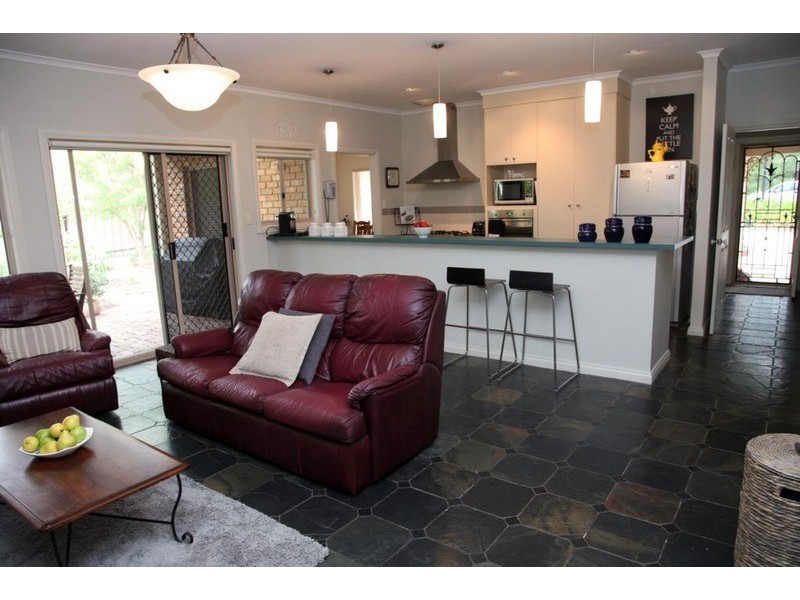5 Montrose Court, Onkaparinga Hills SA 5163