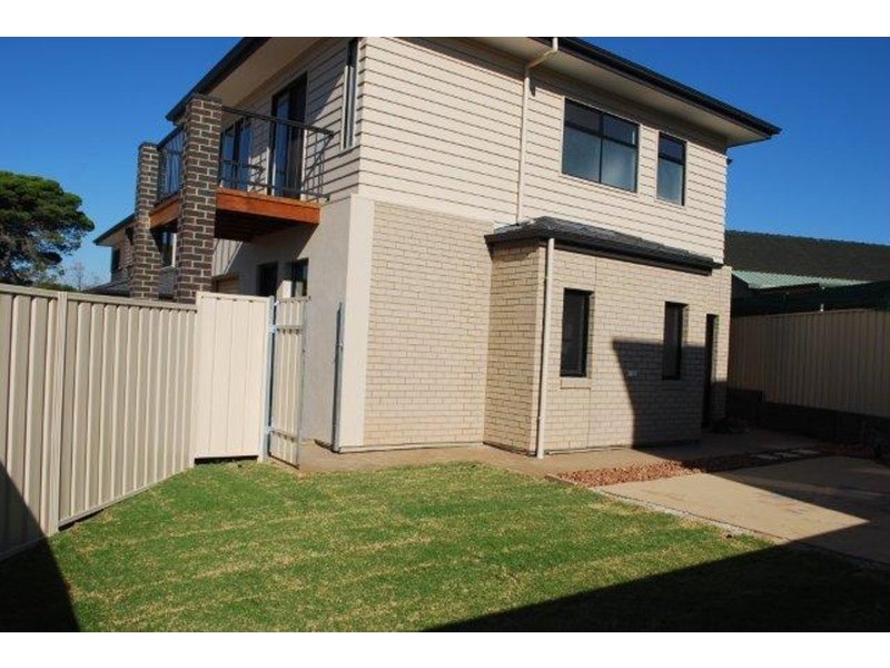 8 Saxon Avenue, Christies Beach SA 5165