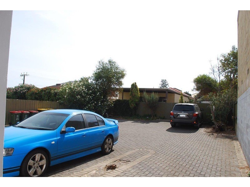 17 Beach Road, Christies Beach SA 5165