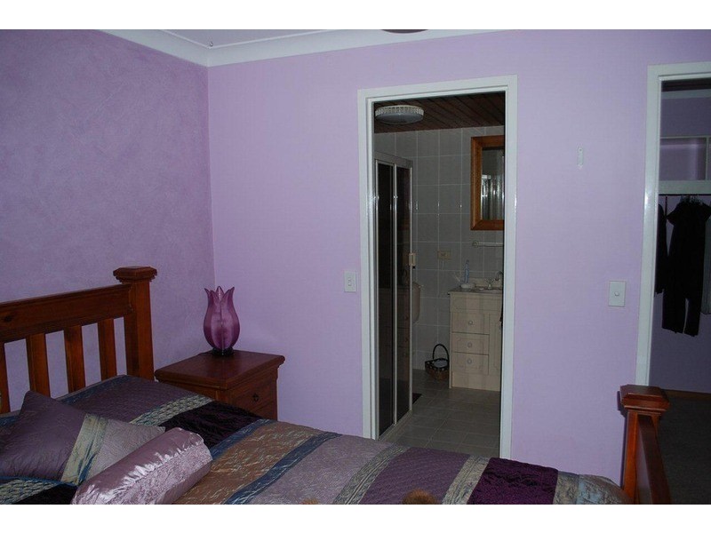 8 Darwendale  Street, Huntfield Heights SA 5163