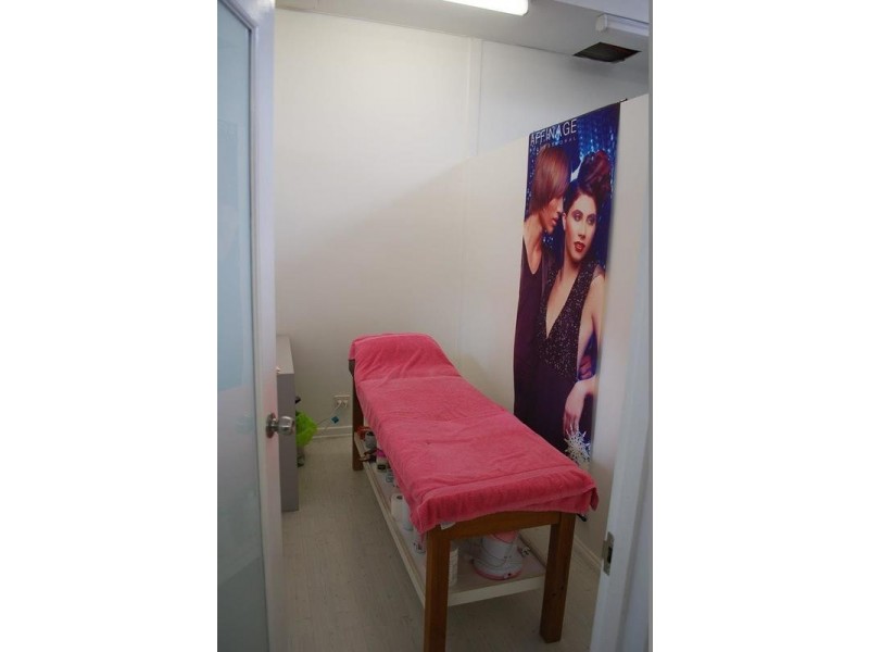 32 Beach Road, Christies Beach SA 5165