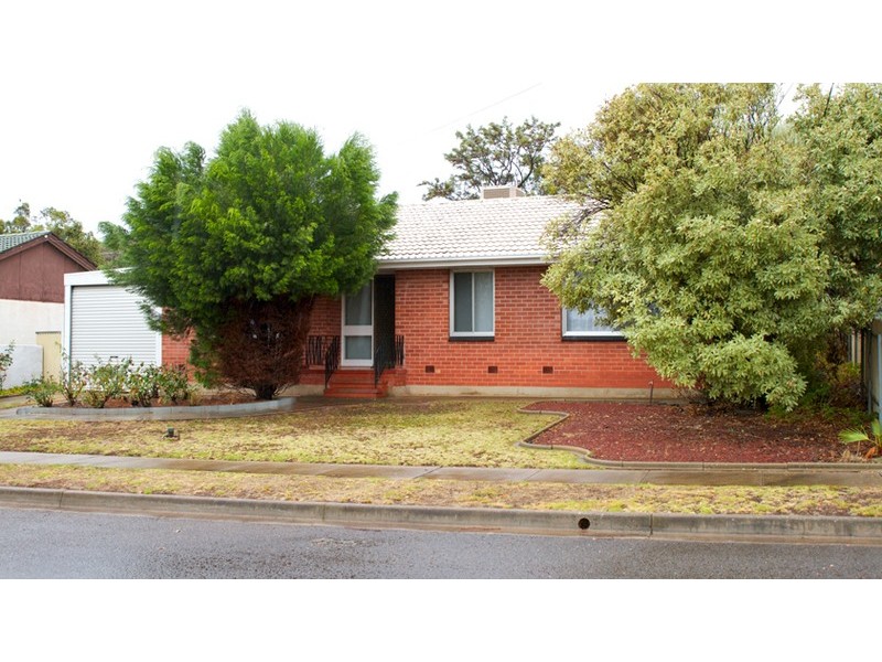 11 Eustace Crescent, Christie Downs SA 5164