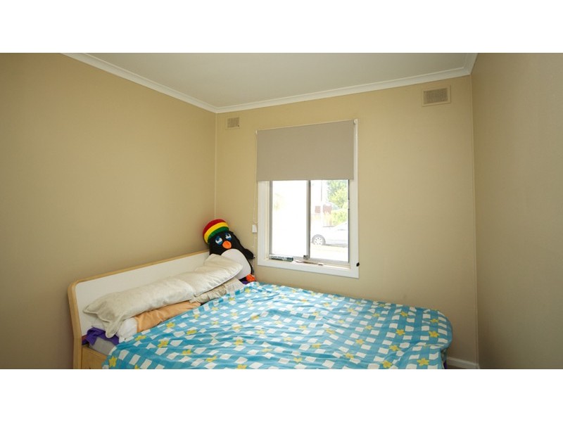 11 Eustace Crescent, Christie Downs SA 5164