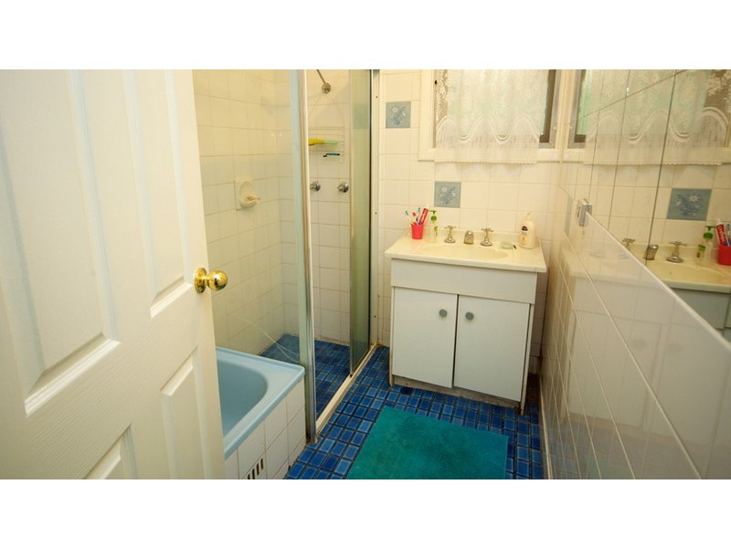 11 Eustace Crescent, Christie Downs SA 5164