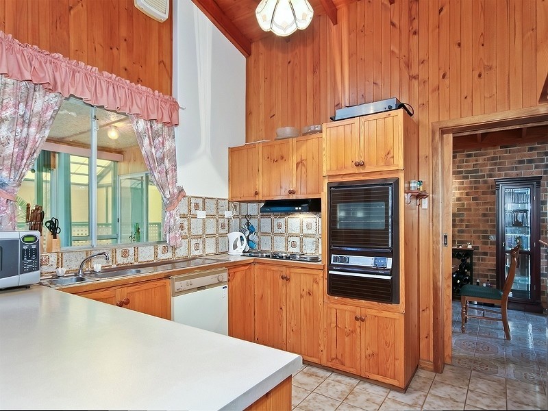 20 Roundaway Crescent, O’halloran Hill SA 5158