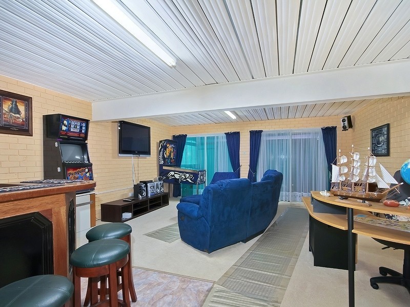 20 Roundaway Crescent, O’halloran Hill SA 5158