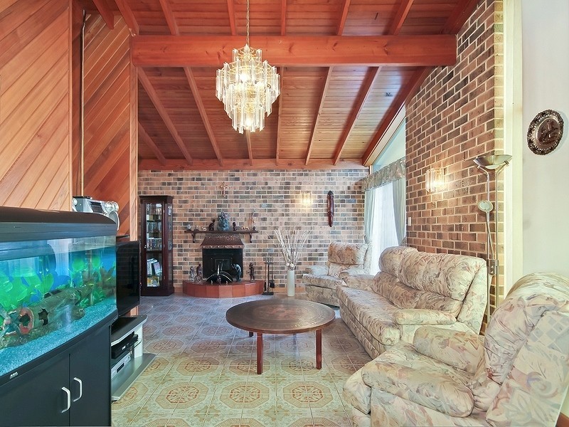 20 Roundaway Crescent, O’halloran Hill SA 5158