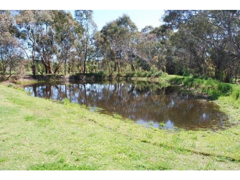 27 Davis Road, Macclesfield SA 5153