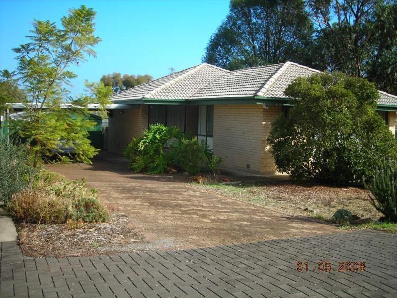 25 Edmund Street, Christie Downs SA 5164