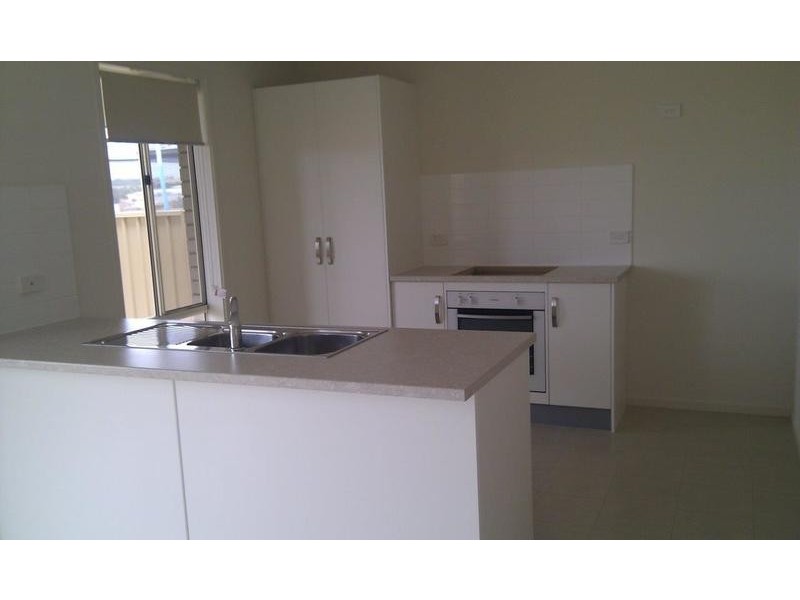 8 Orange Lane, Seaford Meadows SA 5169